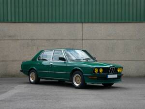 Image 4/44 of BMW M 535i (1980)