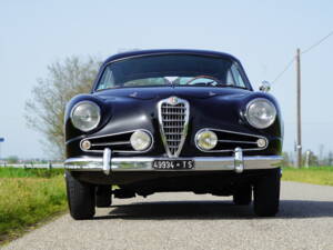 Image 3/74 de Alfa Romeo 1900 C Super Sprint Berlina (1954)