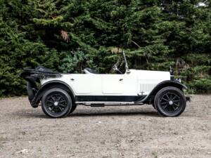 Image 2/33 de Studebaker Light Six (1922)