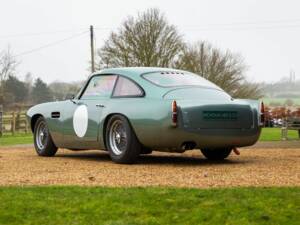 Image 33/50 de Aston Martin DB 4 Lightweight (1961)