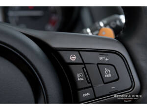 Image 19/38 of Jaguar F-Type S (2014)