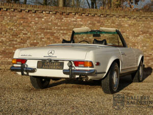 Image 40/50 of Mercedes-Benz 280 SL (1970)