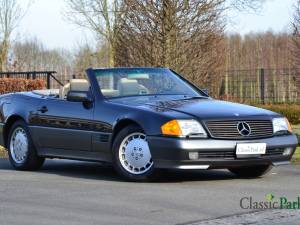 Image 4/50 of Mercedes-Benz 500 SL (1991)
