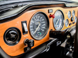 Image 44/50 de Triumph TR 6 (1974)