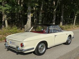 Image 19/45 of Volkswagen Karmann Ghia 1600 L (1966)