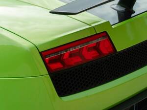 Image 22/50 of Lamborghini Gallardo LP 570-4 Superleggera (2011)