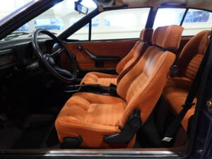 Immagine 5/15 di Alfa Romeo Alfetta GTV 2000 (1977)