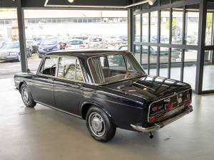 Image 8/48 de Lancia Flavia 2000 (1970)