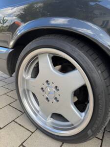 Image 12/26 of Mercedes-Benz 560 SEC (1990)