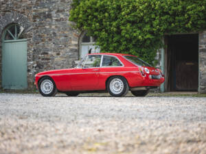 Bild 9/50 von MG MGC (1968)