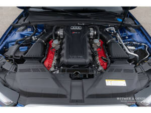 Image 31/32 of Audi RS4 Avant (2014)