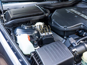 Image 17/56 of BMW M5 (2000)