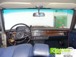 Bild 3/10 von Mercedes-Benz 280 SE (1969)