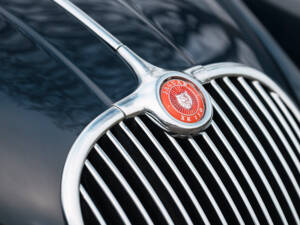 Image 14/19 of Jaguar XK 150 3.4 S OTS (1958)