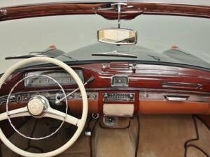 Image 12/14 of Mercedes-Benz 220 S Cabriolet (1957)