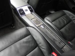 Imagen 80/99 de Porsche Panamera Turbo (2009)