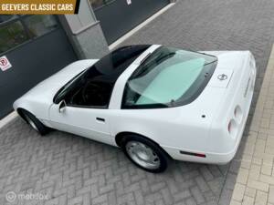 Image 4/6 of Chevrolet Corvette Convertible (1991)