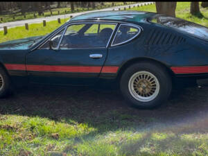 Image 2/20 of Volkswagen SP 2 1.7 (1974)