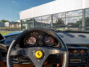 Image 33/36 de Ferrari 328 GTB (1986)