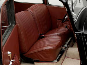Image 13/21 of Mercedes-Benz 170 Va (1951)