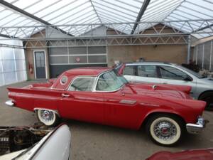 Image 14/38 of Ford Thunderbird (1957)