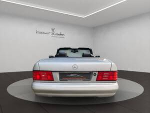 Imagen 5/17 de Mercedes-Benz SL 280 (1996)