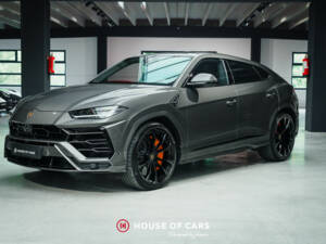 Bild 2/25 von Lamborghini Urus (2022)