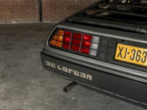 Image 24/66 of DeLorean DMC-12 (1981)