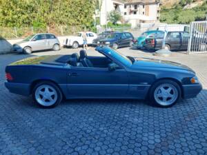Image 3/22 of Mercedes-Benz 500 SL (1991)