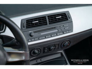 Immagine 16/37 di BMW Z4 2.0i (2006)