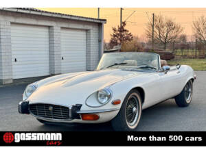Image 11/15 of Jaguar E-Type V12 (1973)