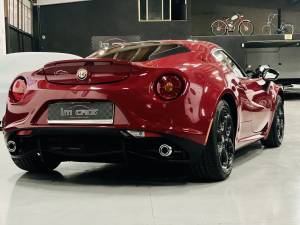 Image 4/50 of Alfa Romeo 4C (2015)