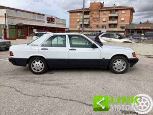 Image 4/10 of Mercedes-Benz 190 E 1.8 (1992)