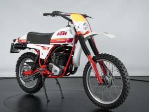 Image 2/9 of KTM DUMMY (1979)