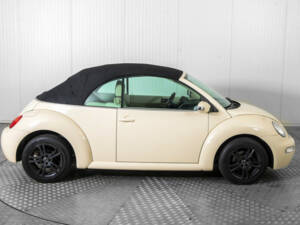 Image 49/50 of Volkswagen New Beetle 2.0 (2004)