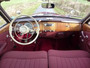 BMW 502 Limousine with replaced engine (140 hp) 1957
