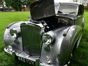 Image 33/50 de Bentley Mark VI Mulliner (1951)