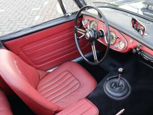 Image 5/7 of Austin-Healey 3000 Mk II (BJ7) (1963)