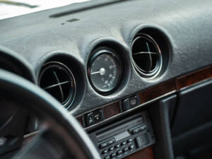 Image 48/68 of Mercedes-Benz 500 SL (1984)