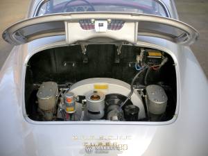 Image 49/50 de Porsche 356 B 1600 Super 90 (1960)