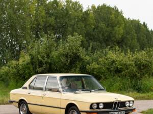 Image 24/44 of BMW 518 (1979)