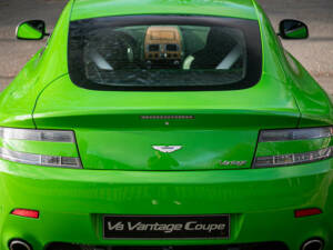 Immagine 33/43 di Aston Martin V8 Vantage (2010)