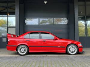 Bild 3/37 von BMW 318is &quot;Class II&quot; (1994)