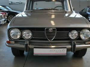 Immagine 1/40 di Alfa Romeo 1750 Berlina (1968)