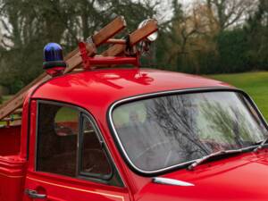 Image 23/50 of Morris Minor 1000 (1969)