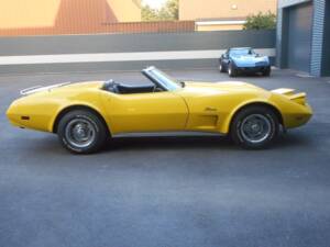 Image 7/17 of Chevrolet Corvette Stingray (1974)