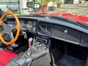 Image 31/40 of MG MGB (1979)
