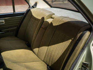Image 43/46 of BMW 525 (1978)