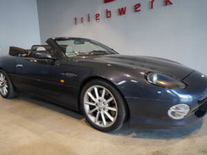 Bild 17/20 von Aston Martin DB 7 Vantage (2003)