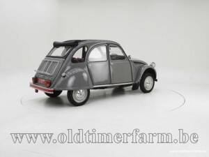 Image 2/15 of Citroën 2 CV 6 (1982)